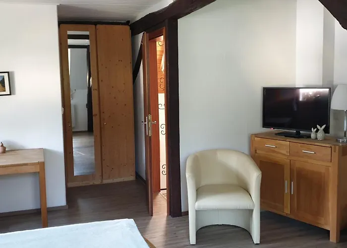 Hotel Serwazi-zenzen *