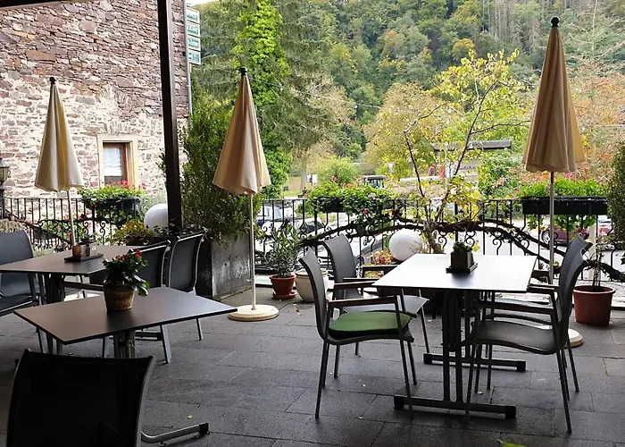 Serwazi-zenzen Hotel Mesenich