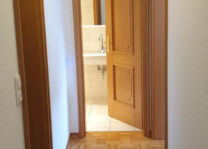 Hotel Serwazi-zenzen *